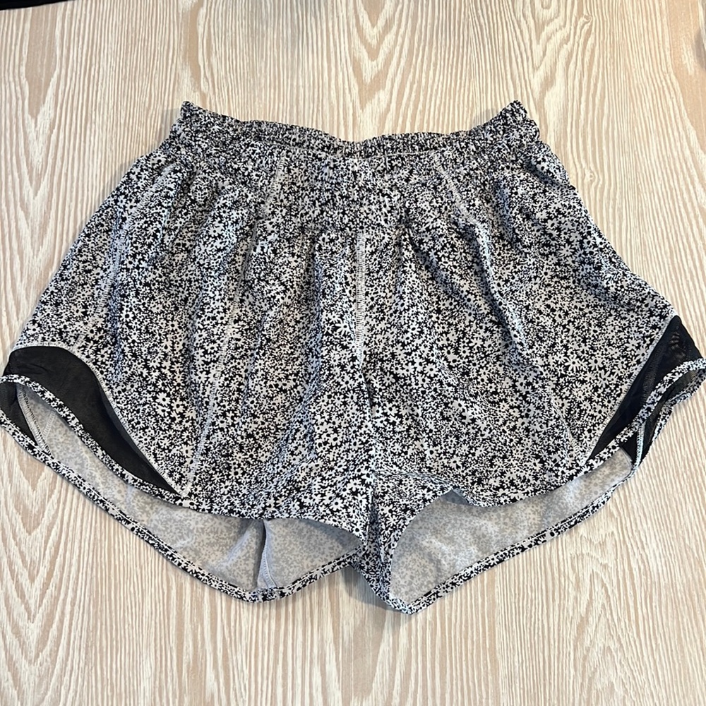 Lululemon Size 4 Fast & Free Shorts